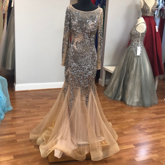 Champagne special occasion dress with sequins - Picture 1 of 6